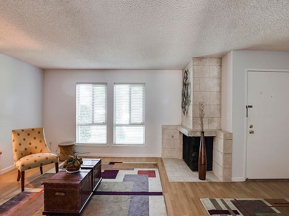 3rd image of 331 Bridge Pl