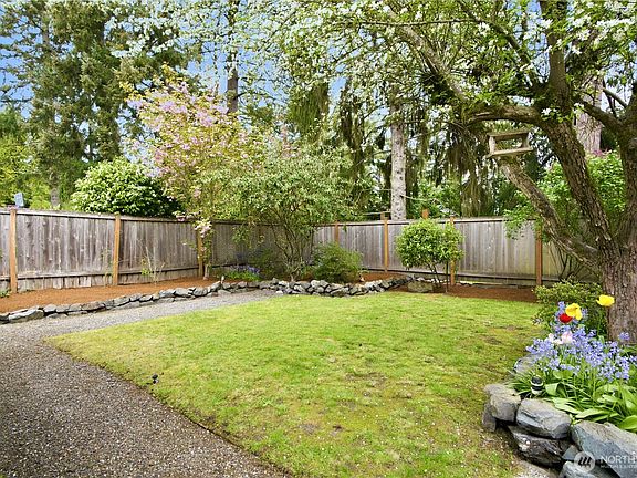 3rd image of 634 167th Avenue NE