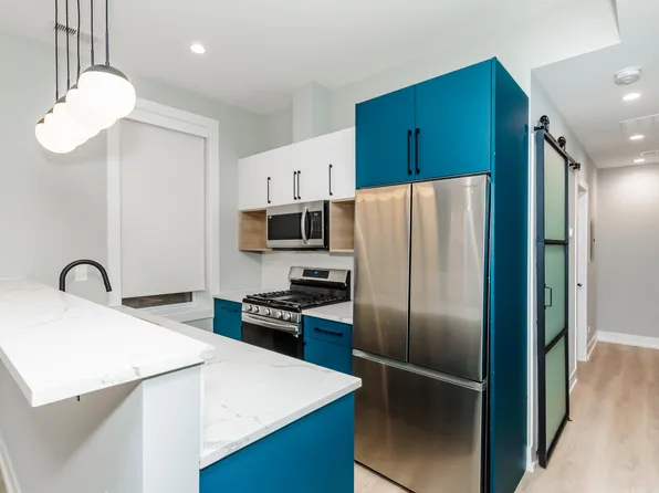 716 S Laflin St APT 2F, Chicago, IL 60607