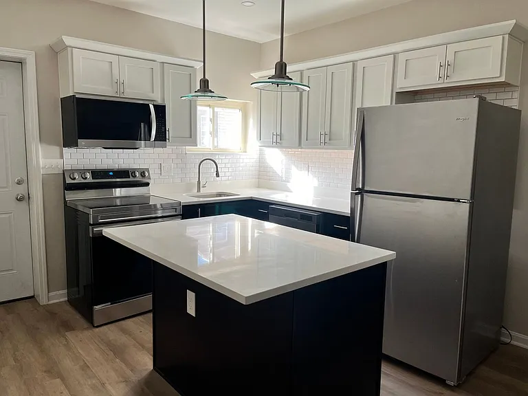 Two Bedroom/One Bathroom Townhome one block away from AGH! September 1 move in! — Photo 1