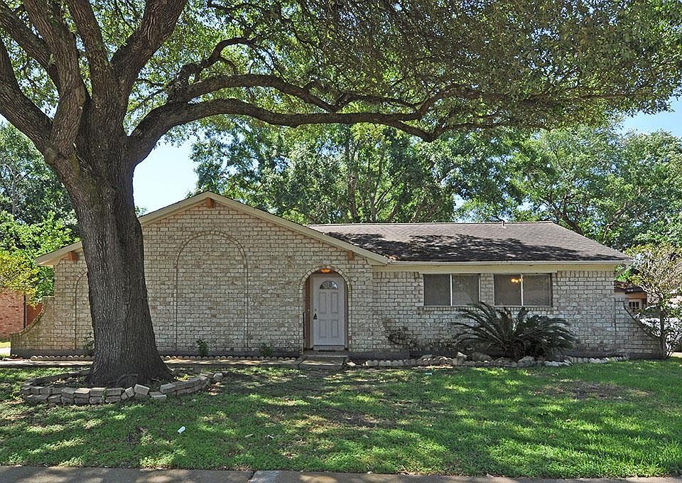 1st image of 13501 Woodchester Dr