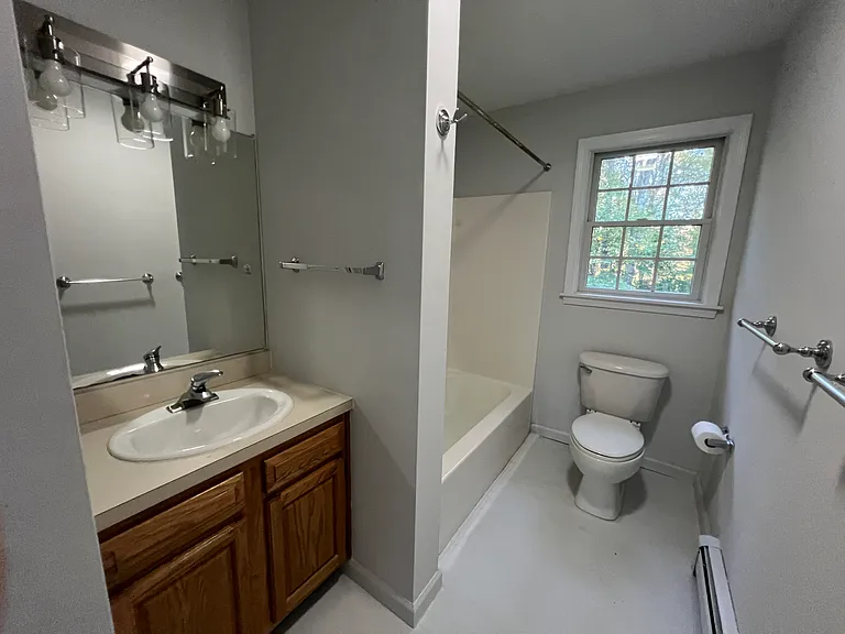 1 Meadowbrook Ln — Photo 24