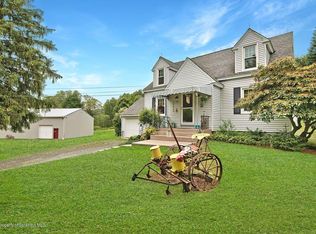 312 Green Grove Rd, Scott Township, PA 18447