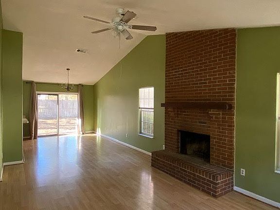 2nd image of 3232 Whitney Dr E