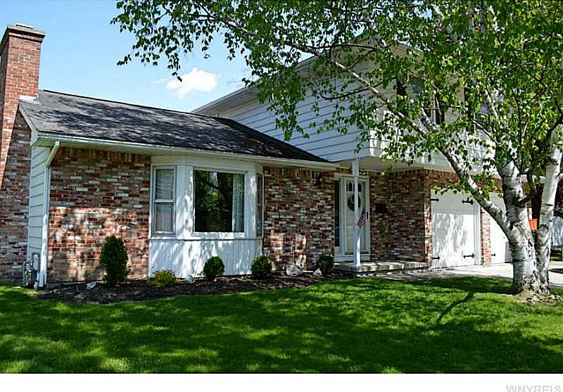 1st image of 124 Willowgrove Ct