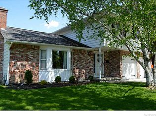 124 Willowgrove Ct, Tonawanda, NY 14150