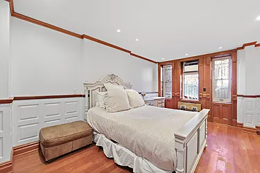 Rented by APT212 INC