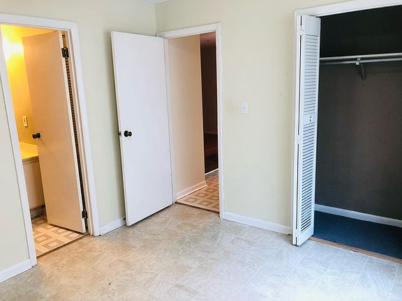 4th image of 405 Harbison Blvd APT 127