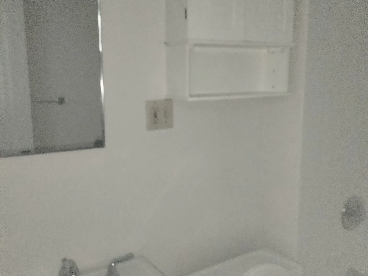 Lakeland Apartments — Photo 4