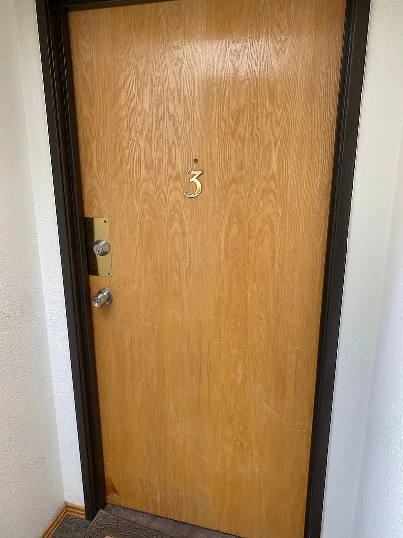 164 R — Photo 1