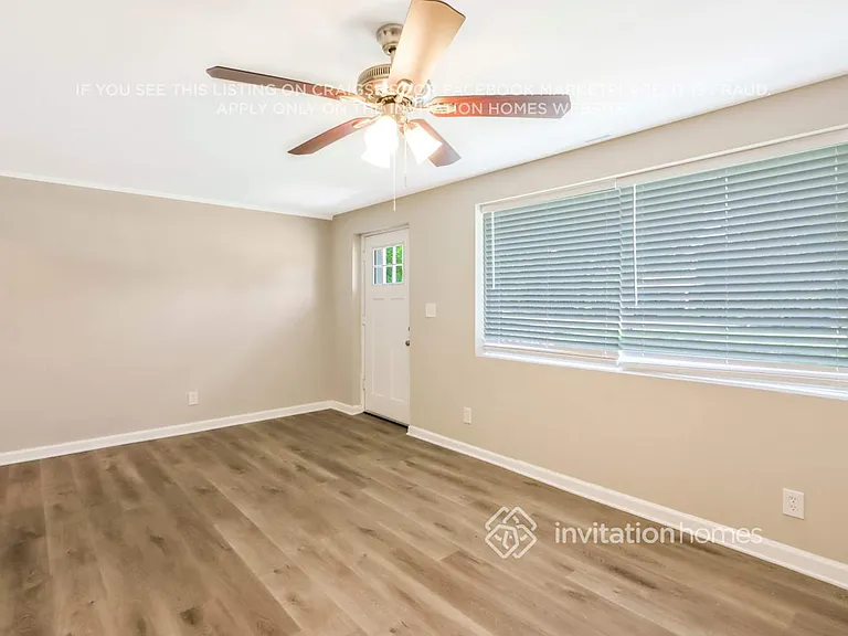 4315 Mercer Rd — Photo 3