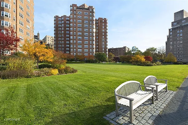 Sold by Corcoran | media 22