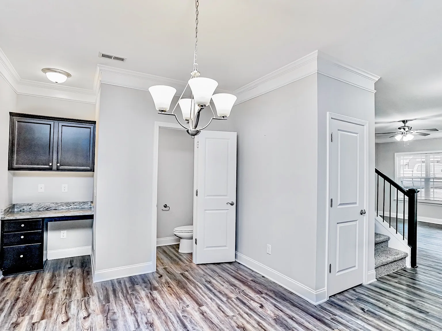 206 Snow Street *2 - 1 — Photo 2