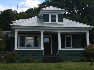 145 Monticello Dr S, Syracuse, NY 13205