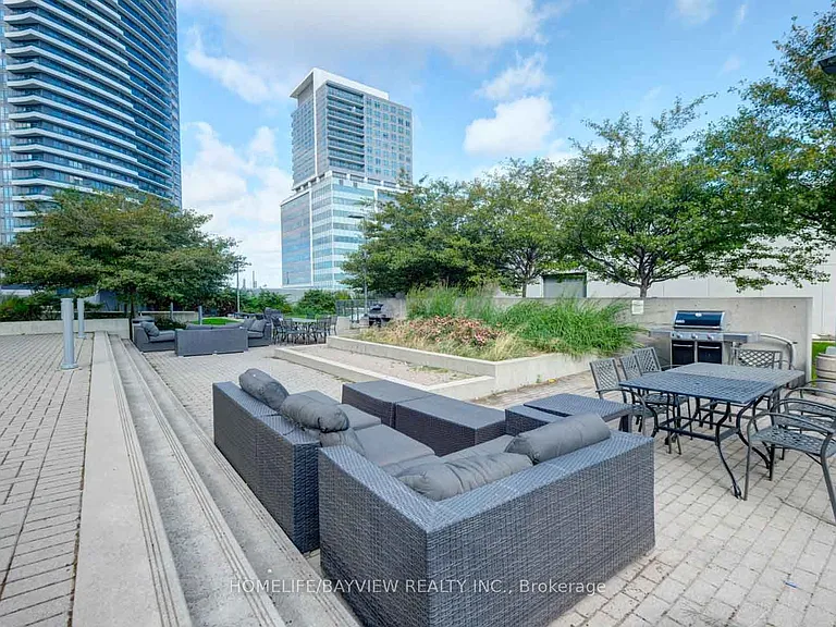 7165 Yonge St #2403 — Photo 34