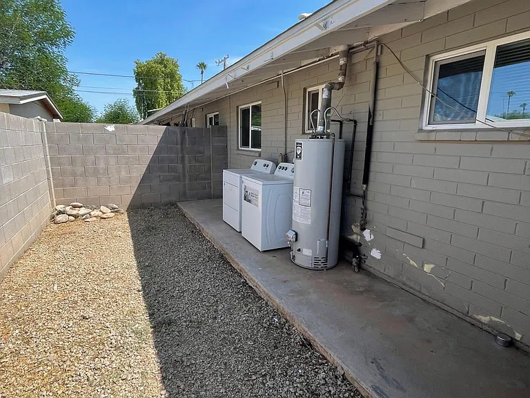 371 N Nevada St — Photo 8