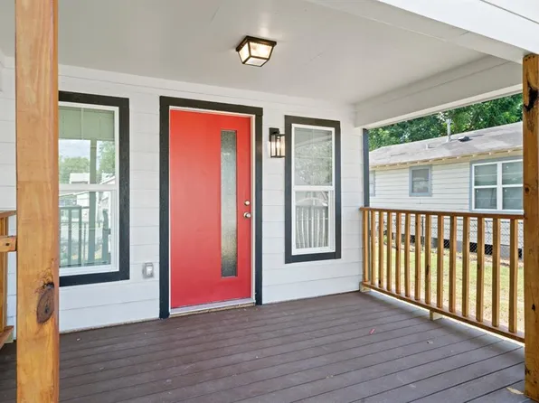 2115 Chew St, Houston, TX 77020