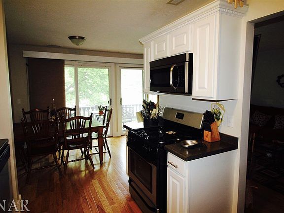3rd image of 44 Brandywine Ct