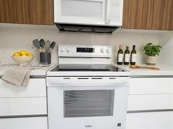 3rd image of 2179 Hacienda Ter #Townhouse 2179