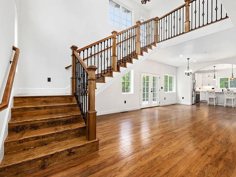 713 Wikiup Dr — Photo 10