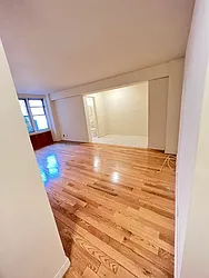 214 East 8th Street, #6S