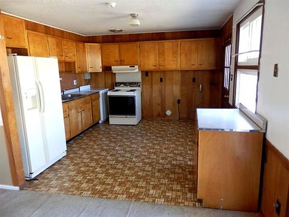 710 VERNON DRIVE 006