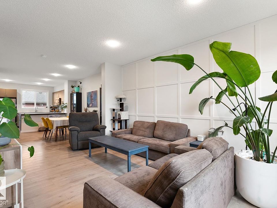 1st image of 2147 Maple Rd NW