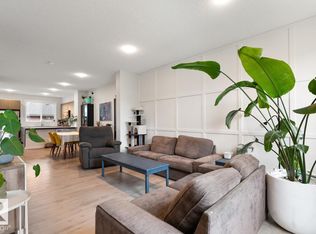 2147 Maple Rd NW, Edmonton, AB T6T2L6