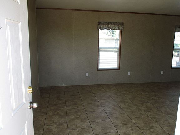 3rd image of 2424 S Cottonwood Ln Unit 136