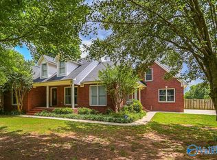 1813 Butler Rd, New Market, AL 35761