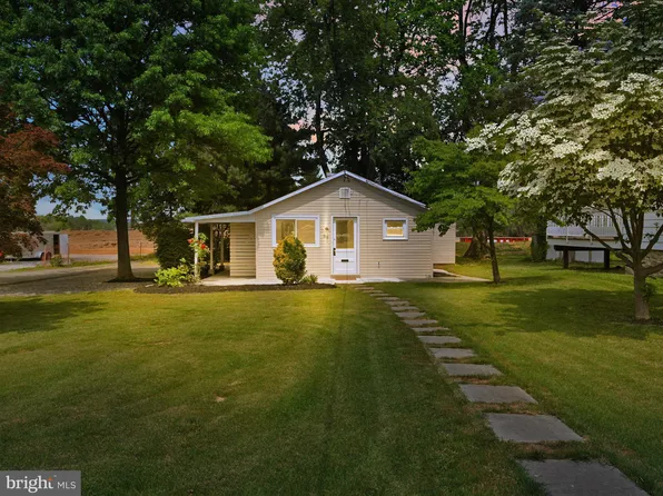 59 Cacoosing Ave, Reading, PA 19608