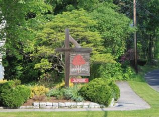 36 E Pembroke Rd APT 12, Danbury, CT 06811