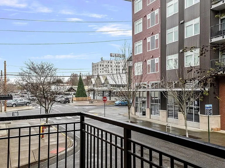 1015 Railroad Ave #219 — Photo 10