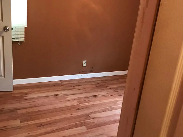 210 Kennedy Rd — Photo 39