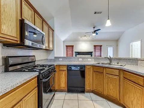 2600 Spring Rain Dr — Photo 6