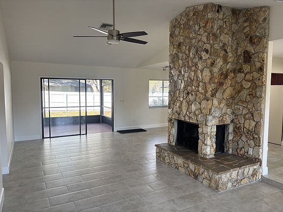 5th image of 1813 E Cheryl Dr