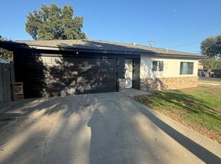 1201 N Redington St, Hanford, CA 93230