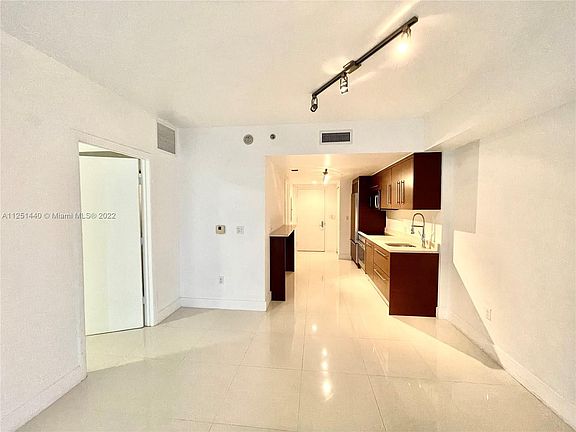 5th image of 465 Brickell Ave APT 1704