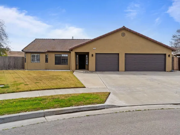 711 Cambria Ct, Lemoore, CA 93245