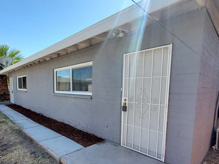 1209 Cunningham Dr #2 — Photo 4
