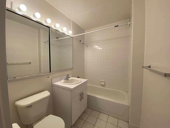 3rd image of 65-84 Austin St APT 4