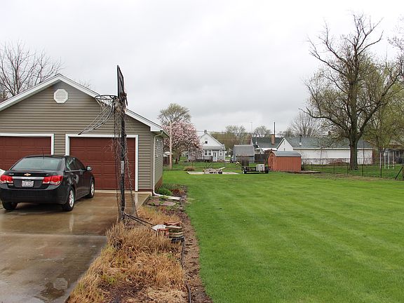 3rd image of 309 Illinois Ave
