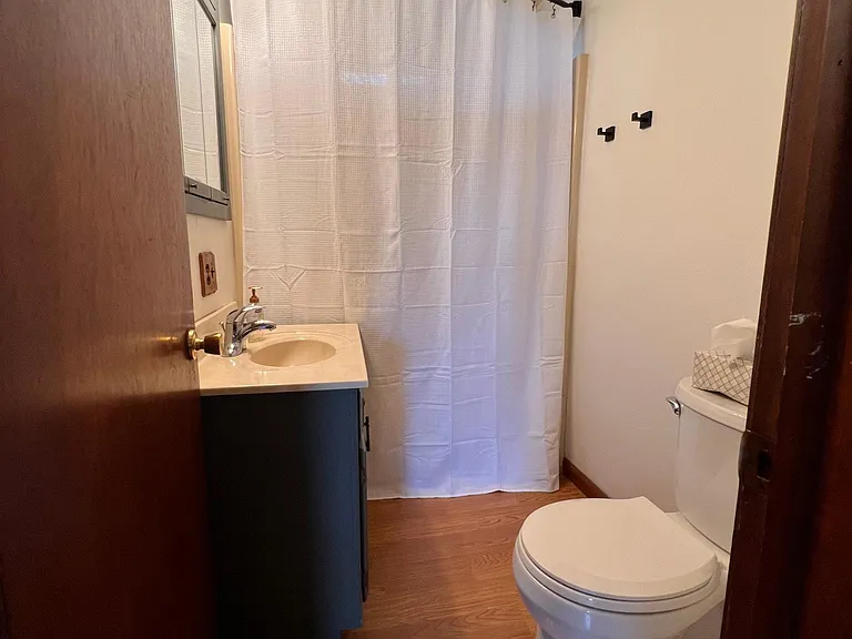 611 Randolph Rd — Photo 5