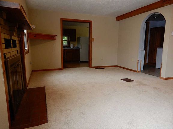 2nd image of 916 Talmadge Ave