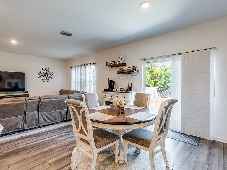 5628 Pearl Mdw — Photo 5
