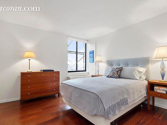 3rd image of 677 Washington St #14C