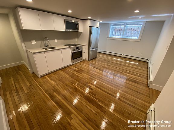 2nd image of 31 South St #B4