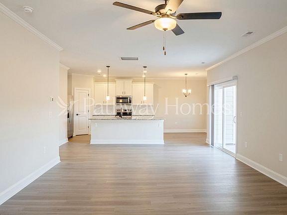 3rd image of 118 Wembury Ln