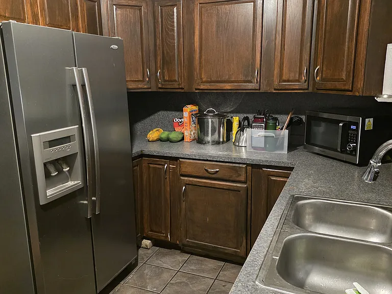 9 W Herrick Dr #1 — Photo 7