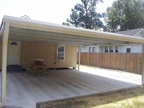 3rd image of 3876 Ogden Ave